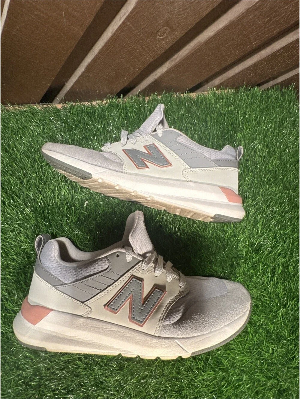 Size 10 - New Balance 009 Gray 2019